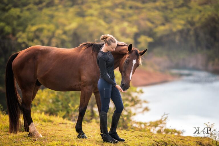 cheval et sa maitresse